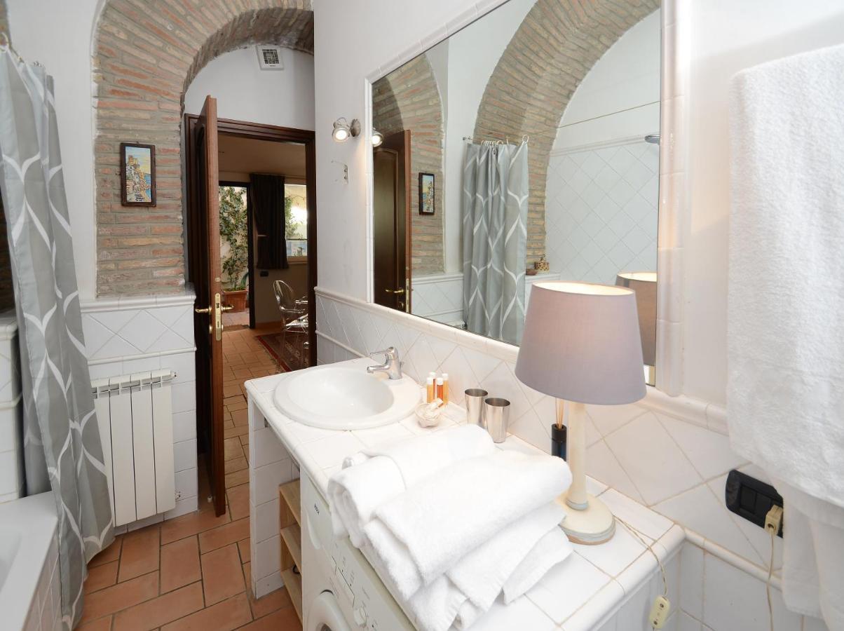 רומא Divine Stylish Apartment מראה חיצוני תמונה